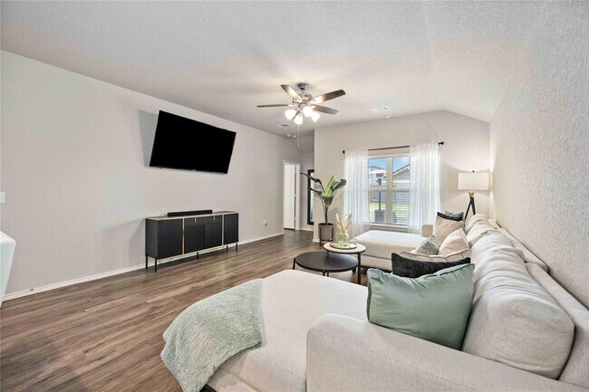 Foto del edificio - 10527 Meadow Saffron Dr