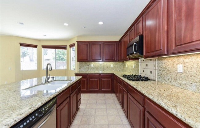 Building Photo - 4338 Bayhill Ln