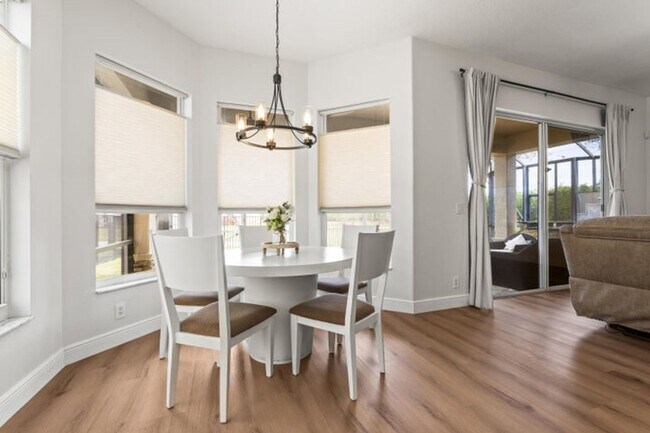 Foto del edificio - 11065 Stone Creek St