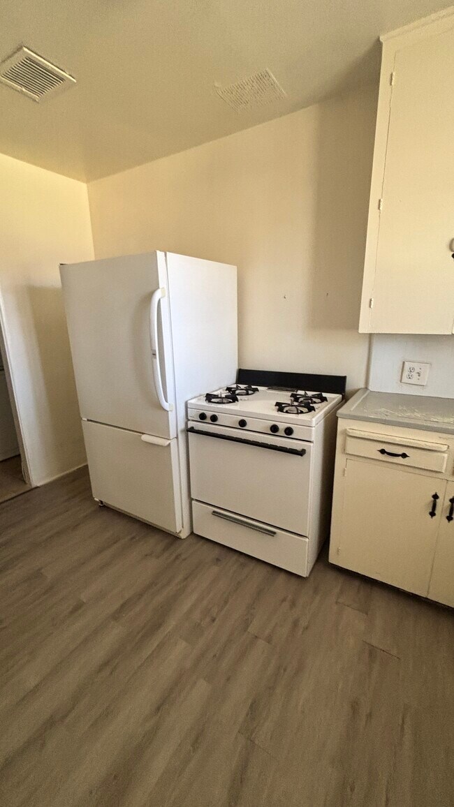 Cocina - 1214 S Wilson St