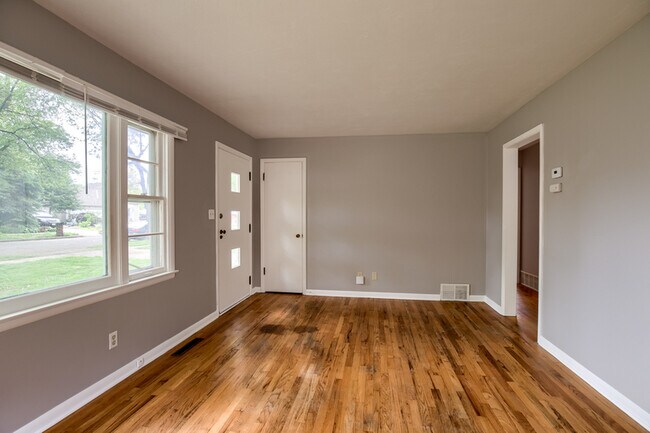 Building Photo - 2328 N 67th St
