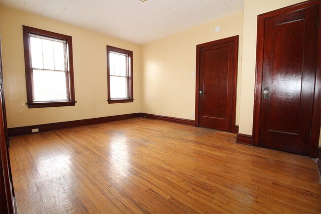 Building Photo - 4014 Keokuk St