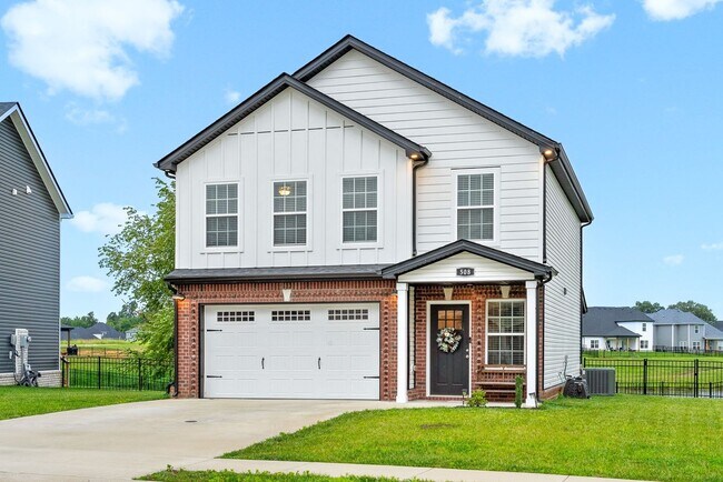 Foto del edificio - Stocked Pond, Walking Trails and More!!