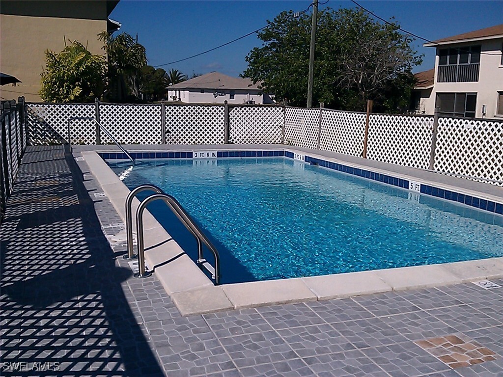 Primary Photo - 4617 SW 8th Pl