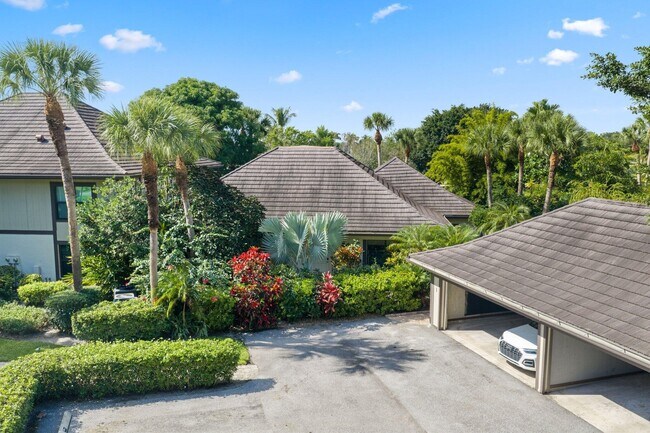 Foto del edificio - 2835 Polo Island Dr