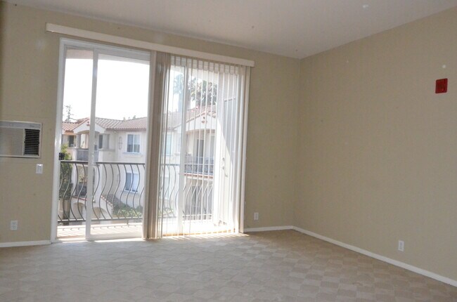Building Photo - Luxury Condo in Monte Vista in Prime Union...