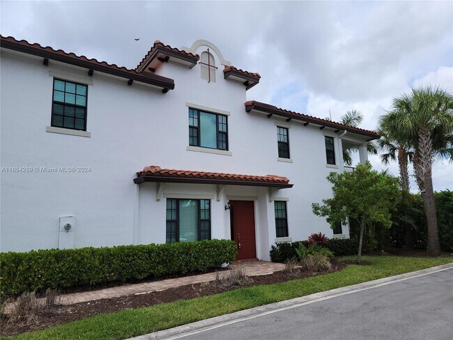 Building Photo - 11507 SW 13th Dr