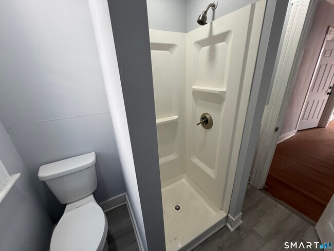 Foto del edificio - 73 Waterville St