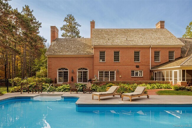 Foto del edificio - 147 Rock City Rd