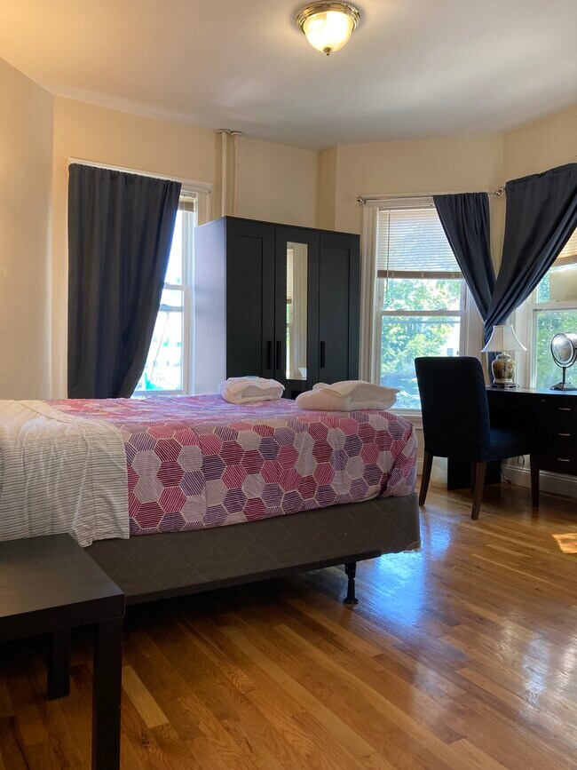 Foto del edificio - 344 Bowdoin St