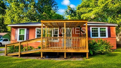 Building Photo - 314 Clubview Dr