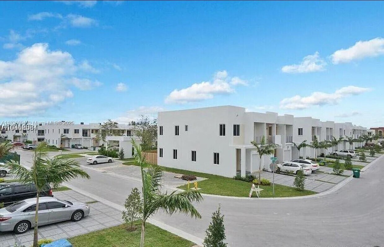 Foto principal - 7231 NW 103rd Path
