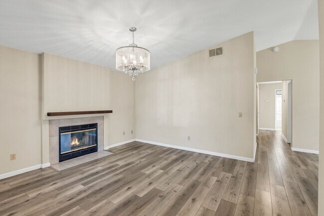 Foto del edificio - Charming 3BR House in Antelope