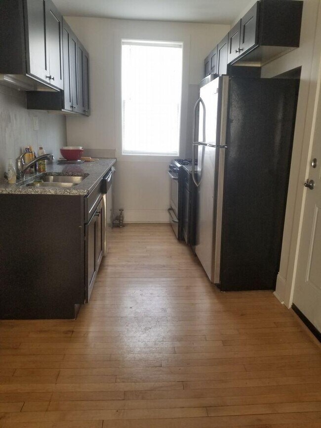 Building Photo - 1 bedroom in Chicago IL 60630