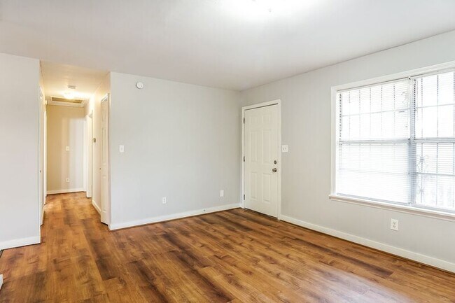 Foto del edificio - 2537 23rd St Ensley