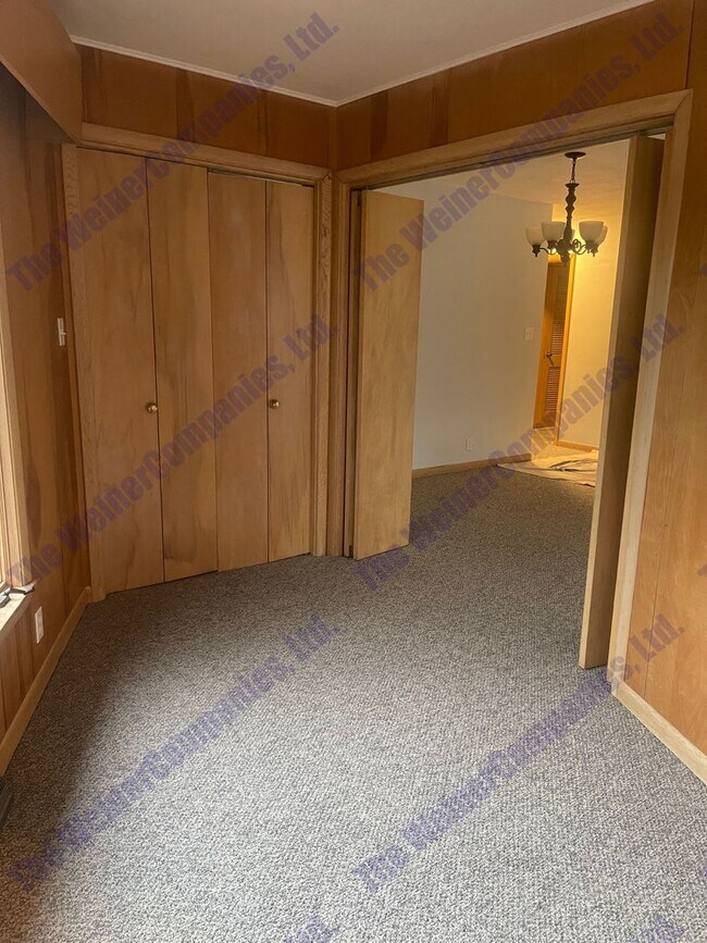 Foto del edificio - Now Leasing