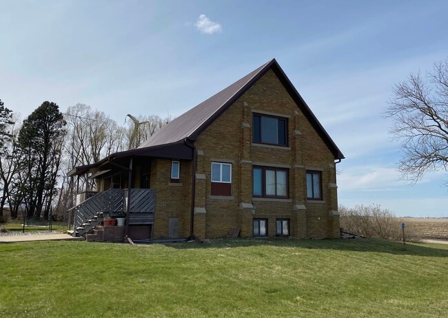 Building Photo - 5175 50th Ave