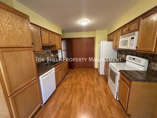 Foto del edificio - 312 NE Harvey St