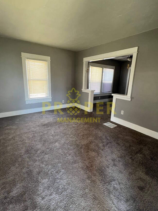 Building Photo - 1 bedroom 1 bathroom house for rent