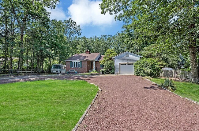 Building Photo - 172 Bennetts Mills Rd