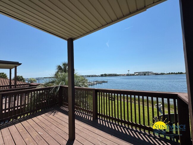 Foto del edificio - Waterfront 1-Bedroom Condo in FWB – Stunning Sound Views, Minutes from Bases & Beaches!