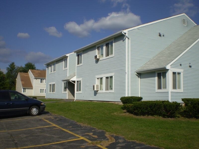 Foto del edificio - West Broadway Villas