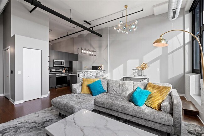 Foto del edificio - 1224 W Van Buren St