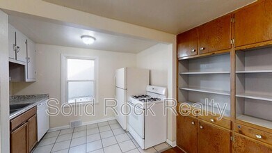 Building Photo - 2437 E St Vrain St