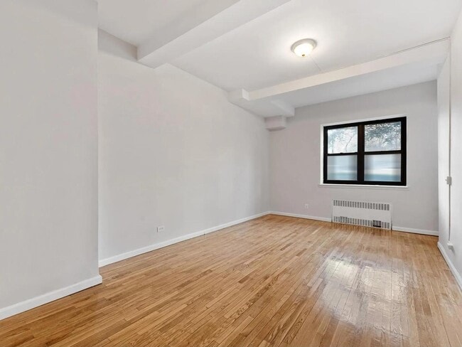 Building Photo - 3616 Henry Hudson Pkwy