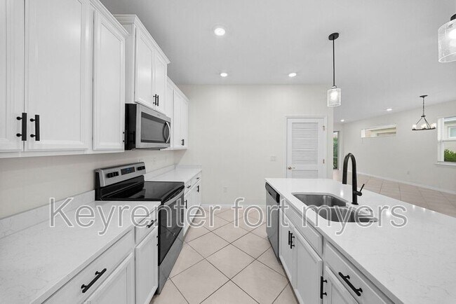 Building Photo - 4177 Bloomfield St