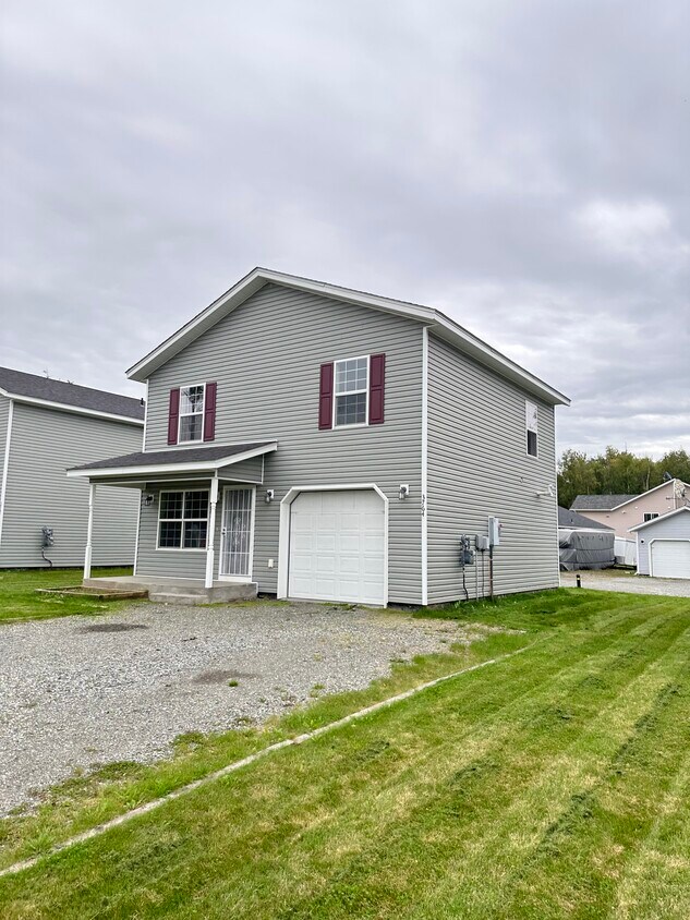 Foto principal - 3764 S Lansing Rd