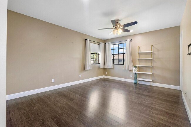 Foto del edificio - 10723 NW 10th St