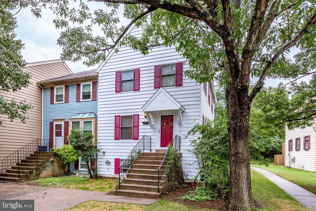 Foto principal - 939 Barton Oaks Pl