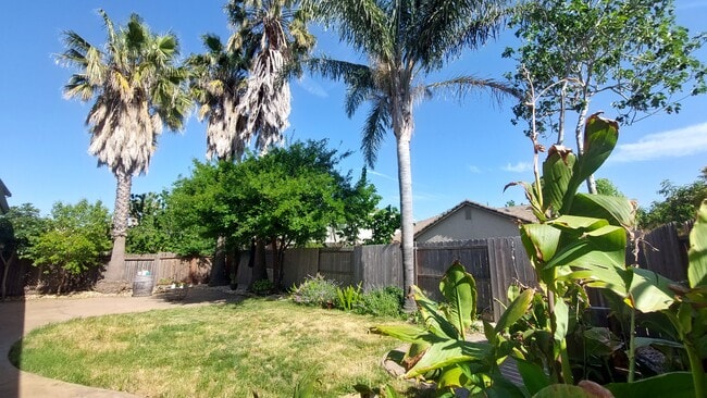 Building Photo - 3550 Saint Lucia Pl