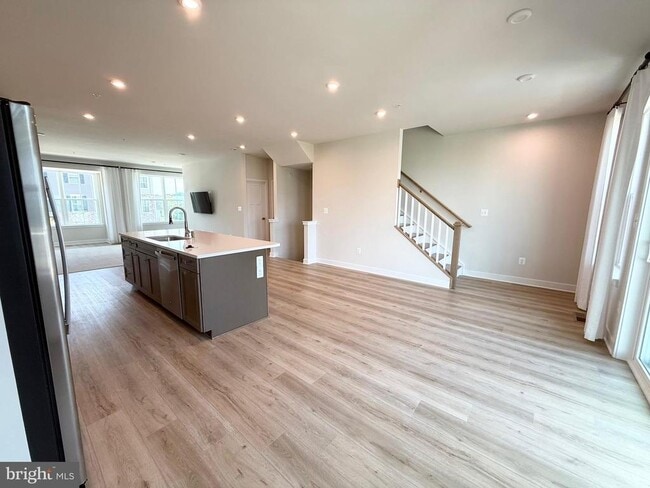 Building Photo - 7840 Blackbriar Wy