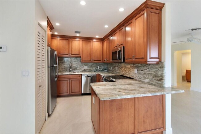 Building Photo - 4620 Bougainvilla Dr