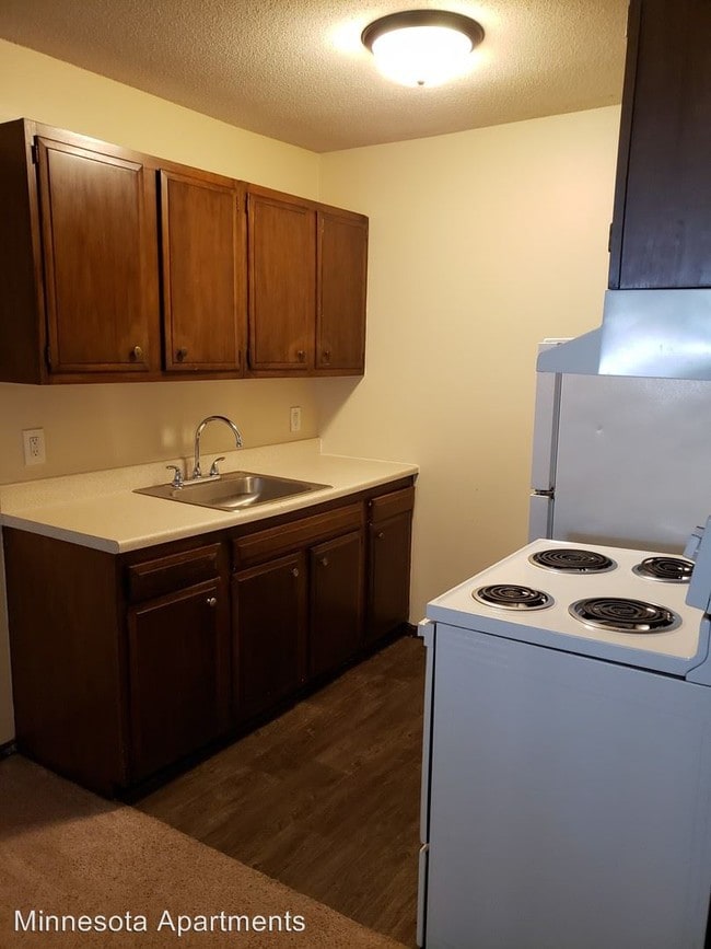 Foto del edificio - 1533 N Woodbridge St