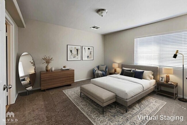 Foto del edificio - 12105 W Flores Dr