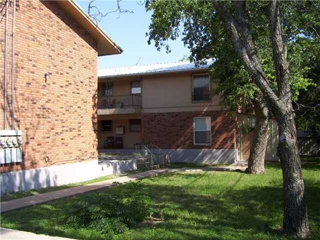  - 208-210 N Vanderveer St