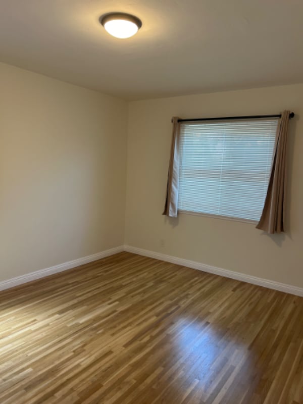 Building Photo - 3445 Carmona Ave
