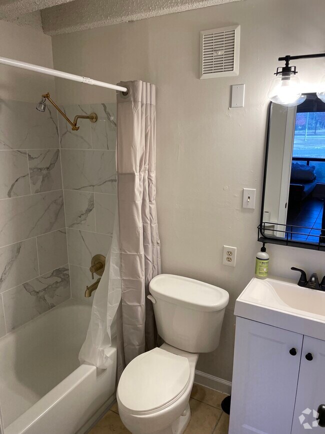 Best North Lake Travis Luxury Condos for Rent Leander, TX 53