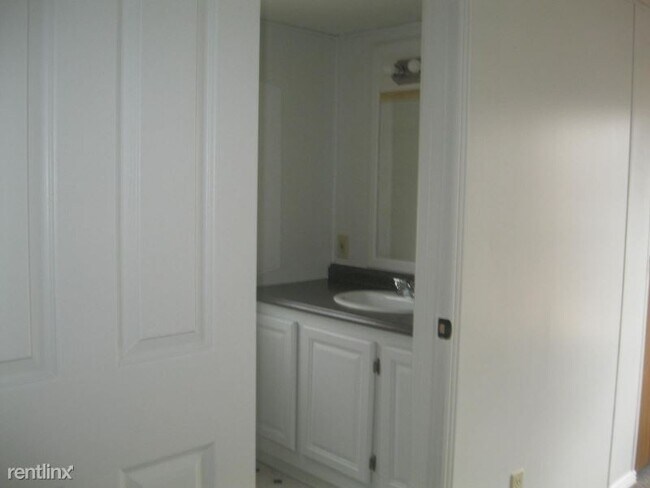 Foto del edificio - 3308 Lower River Rd