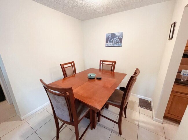 Foto del edificio - 645 SW 20th Ct