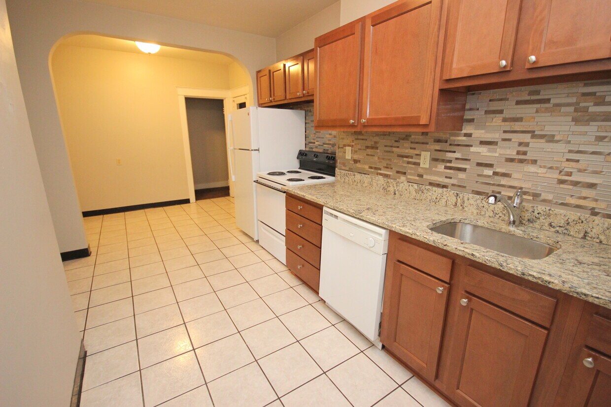 2705 Tilbury Ave, Pittsburgh, PA 15217 Townhome Rentals in Pittsburgh