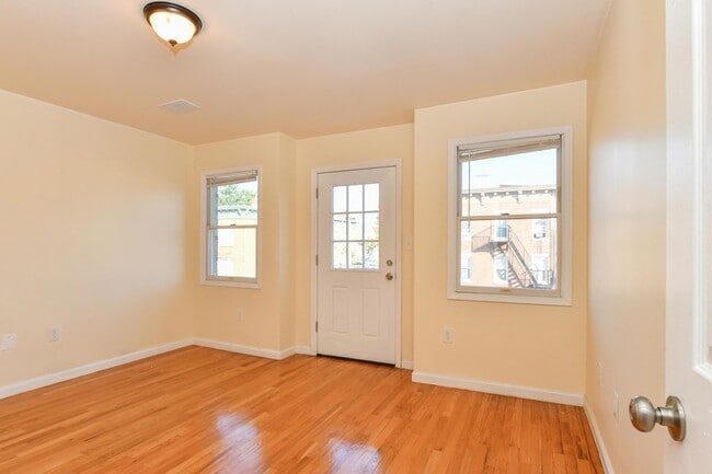 Building Photo - 499 Ocean Ave