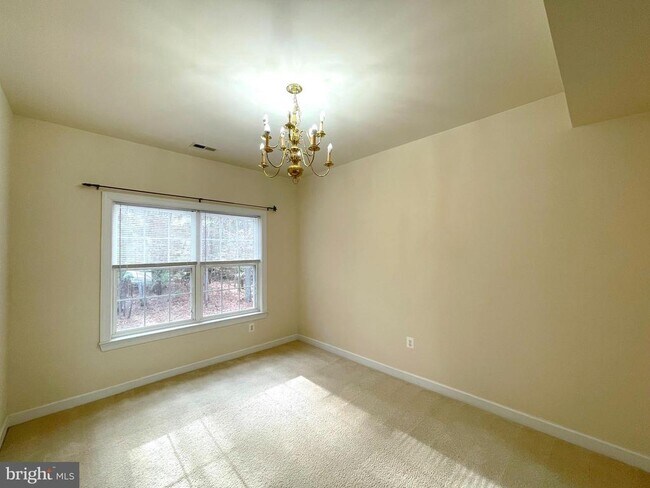Building Photo - 21565 Oxford Dr