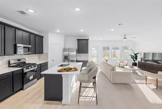 Building Photo - 30618 Wicklow Gdns Dr