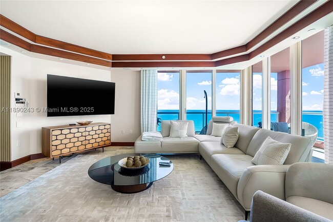 Building Photo - 2110 N Ocean Blvd
