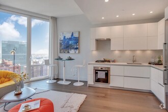 Building Photo - NO FEE ONE BEDROOM IN THE LUXURY SUMMIT NYC