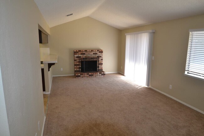 Foto del edificio - 1330 Lamborghini Ct